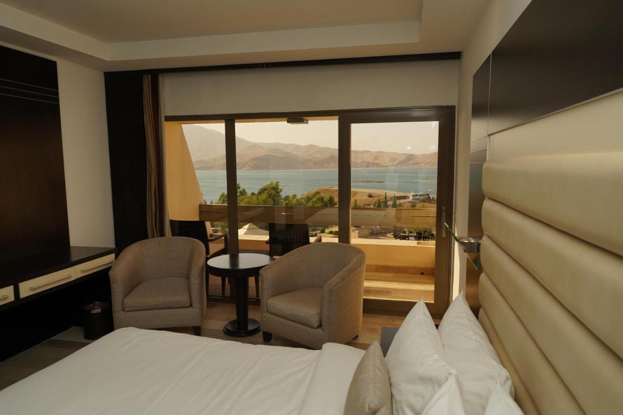 Ashur Hotel Dukhan Exterior foto